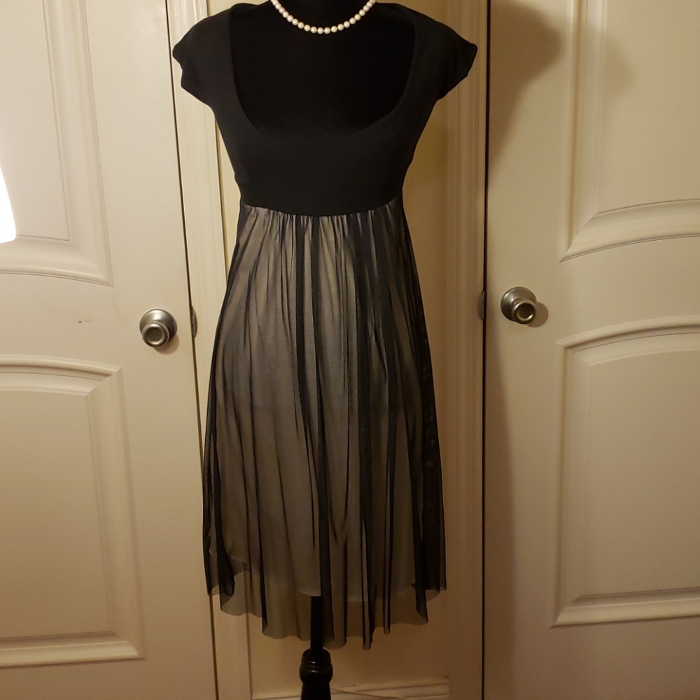 Sleeveless high waist dress
